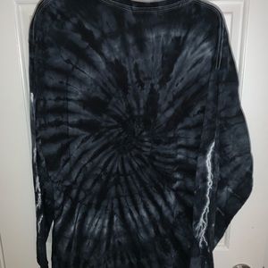 Long sleeve tie dye wolf shirt